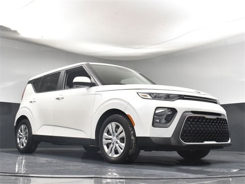 Certified 2021 Kia Soul LX image 30