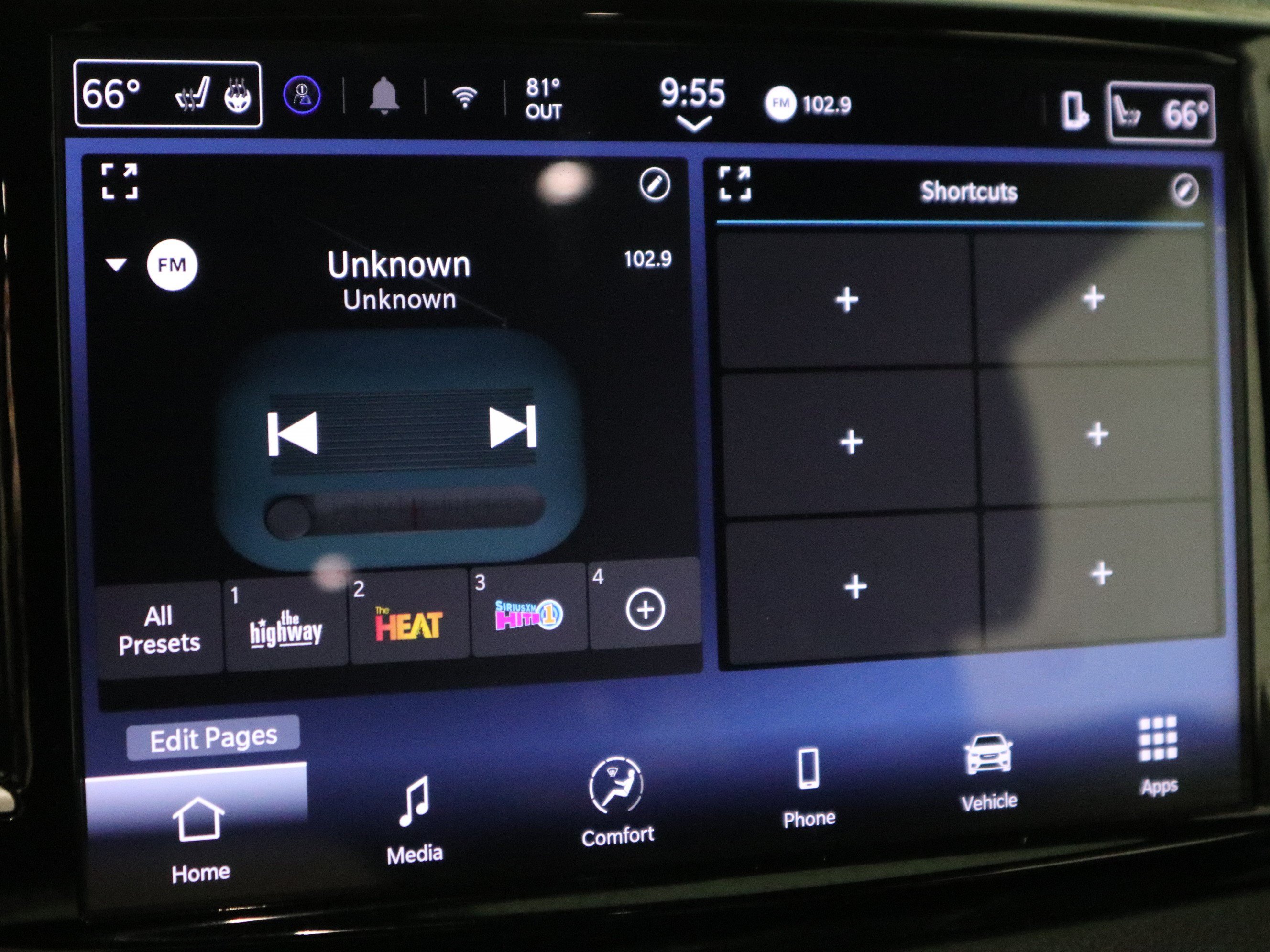 Used 2025 Chrysler Pacifica Select FWD image 25