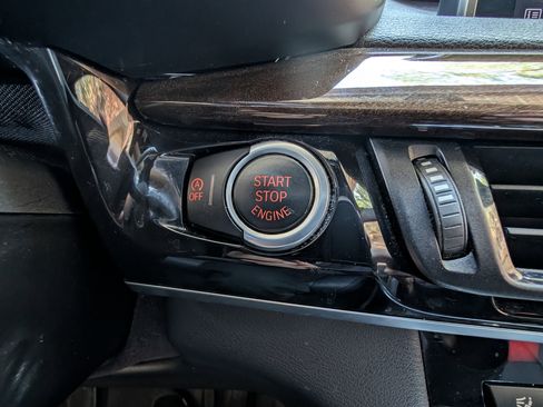 Used 2018 BMW X5 sDrive35i image 34