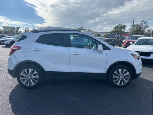 Used 2020 Buick Encore Preferred image 8