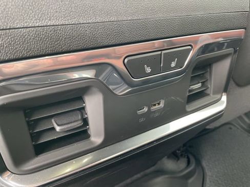 Used 2025 GMC Sierra 2500 Denali Ultimate w/ Max Trailering Package image 31