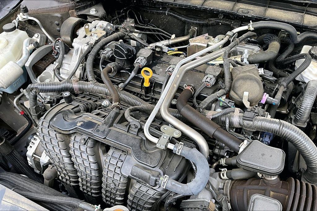 Used 2024 Nissan Altima 2.5 SV w/ SV Premium Package FWD image 29