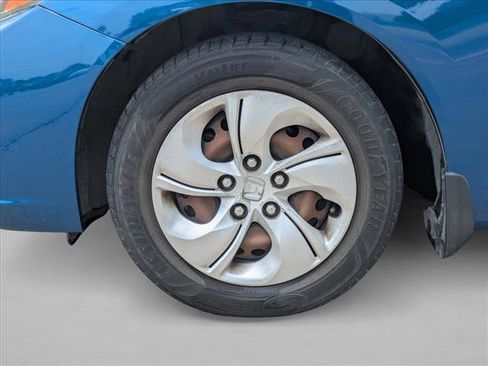 Used 2015 Honda Civic LX image 9
