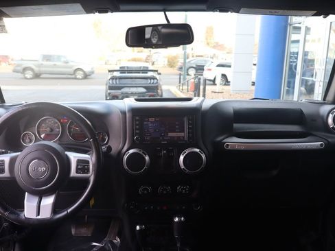 Used 2015 Jeep Wrangler Rubicon image 9