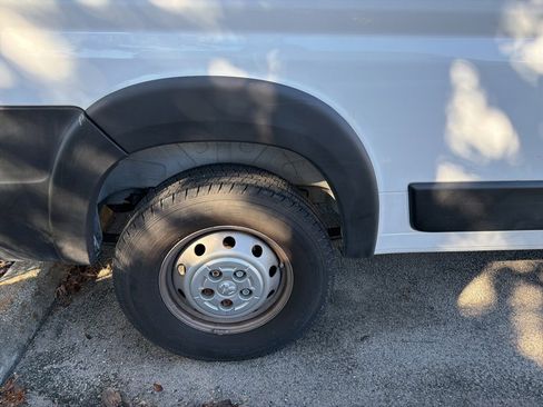 Used 2022 RAM ProMaster 2500 image 14