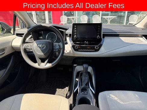 Used 2020 Toyota Corolla LE FWD image 11
