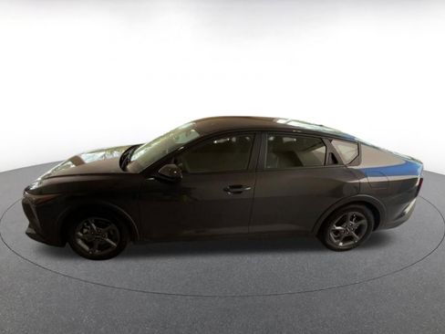 Used 2025 Kia K4 LXS image 9