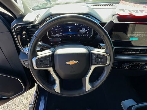 Used 2022 Chevrolet Silverado 1500 LT w/ Z71 Off-Road Package image 24