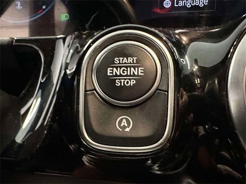 Certified 2022 Mercedes-Benz GLA 250 4MATIC image 21