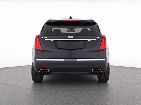 Used 2018 Cadillac XT5 Premium Luxury FWD image 3