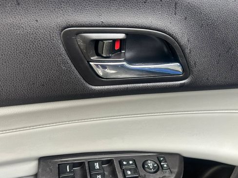 Used 2018 Acura ILX FWD image 12