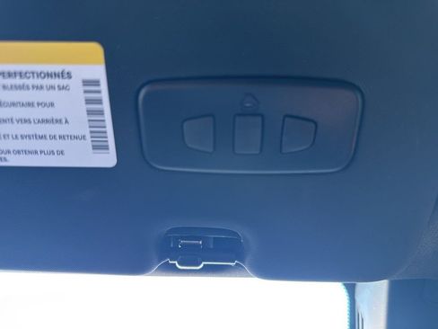 Used 2022 Alfa Romeo Stelvio Veloce image 40