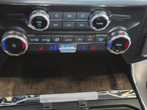 Used 2023 Ford F150 Lariat image 43