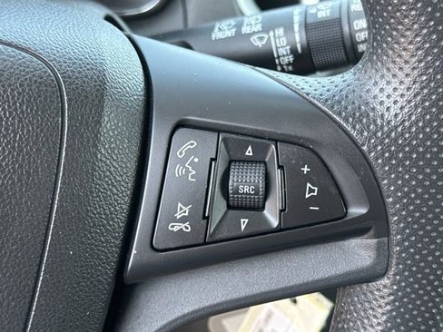 Used 2016 Chevrolet Trax LS image 19