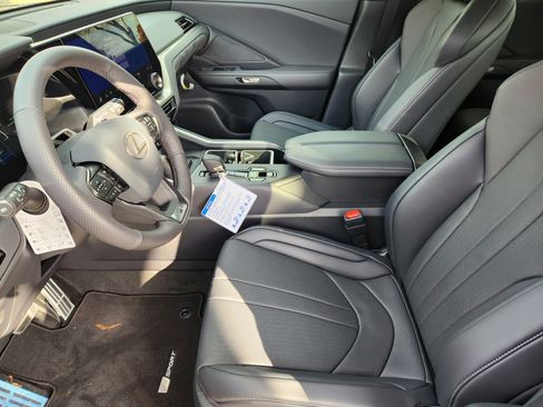 New 2026 Lexus TX 500h AWD image 12