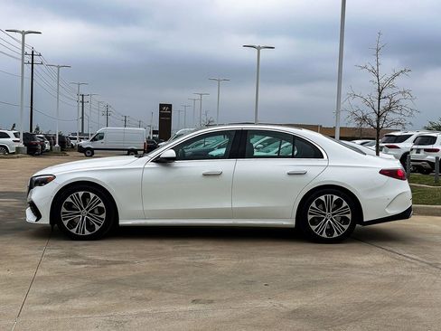 Used 2025 Mercedes-Benz E 350 Sedan image 5