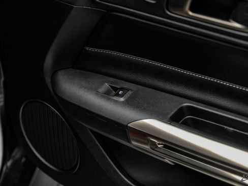 Used 2020 Ford Mustang Shelby GT500 w/ Technology Package RWD image 88