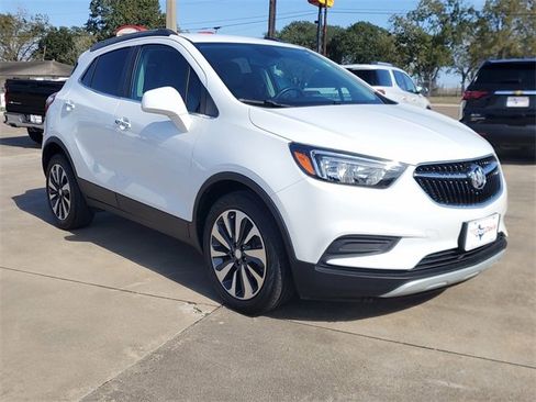 Used 2022 Buick Encore Preferred w/ Safety Package image 2