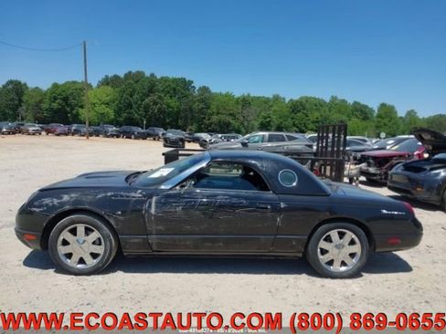 Used 2002 Ford Thunderbird RWD image 2