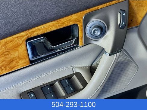 Used 2013 Lincoln MKX Base image 16