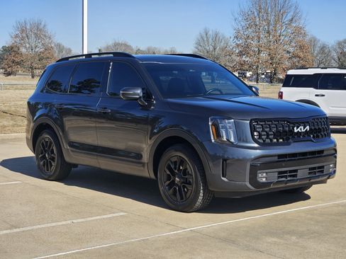 Used 2024 Kia Telluride SX X-Pro image 3
