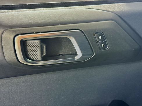 Used 2025 Ford Bronco Outer Banks AWD/4WD image 12