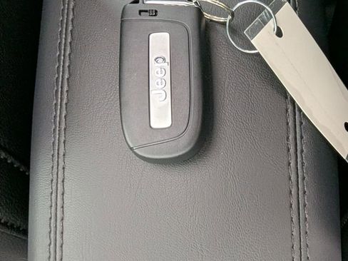 New 2026 Jeep Compass Limited w/ Sun, Sound & Navigation Group image 33