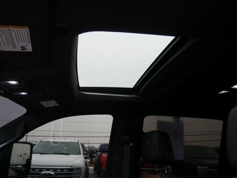 Used 2024 Chevrolet Silverado 2500 High Country image 3