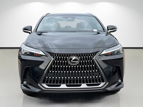 Used 2024 Lexus NX 250 FWD w/ Cold Area Package image 8