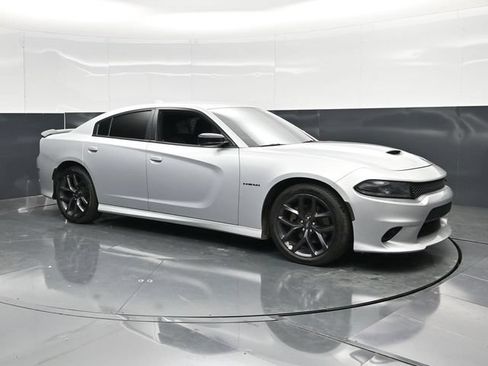 Certified 2022 Dodge Charger R/T w/ Blacktop Package RWD image 3