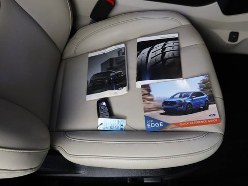 Used 2021 Ford Edge Titanium w/ Class II Trailer Tow Package image 27