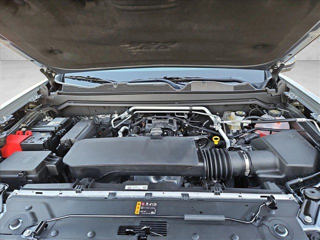 New 2026 Chevrolet Colorado ZR2 w/ Technology Package AWD/4WD image 17