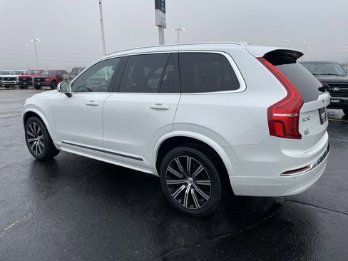 Used 2023 Volvo XC90 B5 Plus image 5
