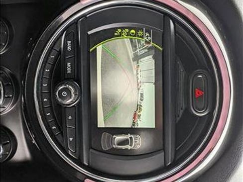 Used 2018 MINI Cooper S image 14