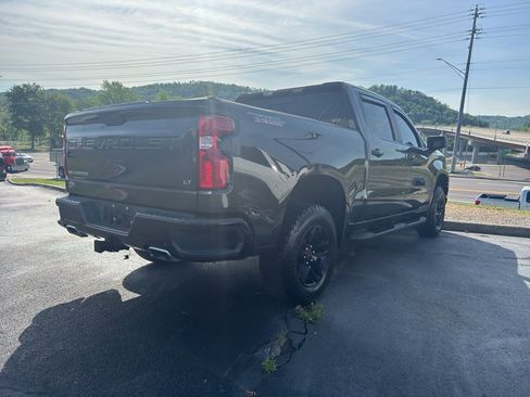 Used 2021 Chevrolet Silverado 1500 LT Trail Boss w/ Convenience Package II AWD/4WD image 4