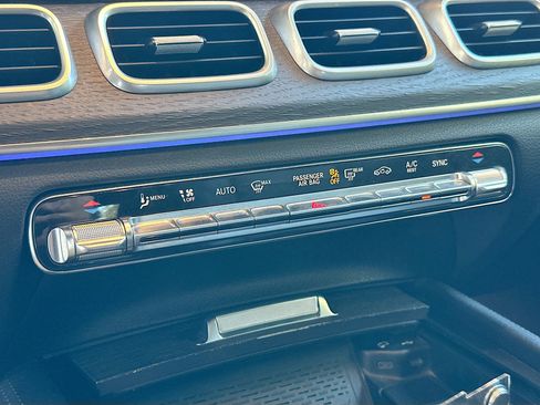 Used 2020 Mercedes-Benz GLE 350 4MATIC image 16