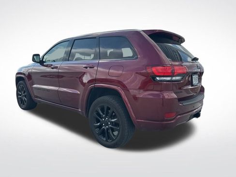 Used 2022 Jeep Grand Cherokee Laredo X image 9