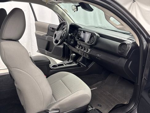 Used 2020 Toyota Tacoma SR AWD/4WD image 24