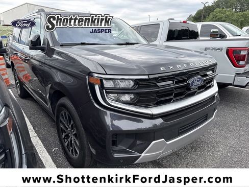 Used 2025 Ford Expedition Max Platinum AWD/4WD image 1