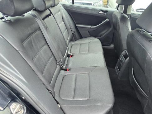 Used 2012 Volkswagen Jetta SE image 23