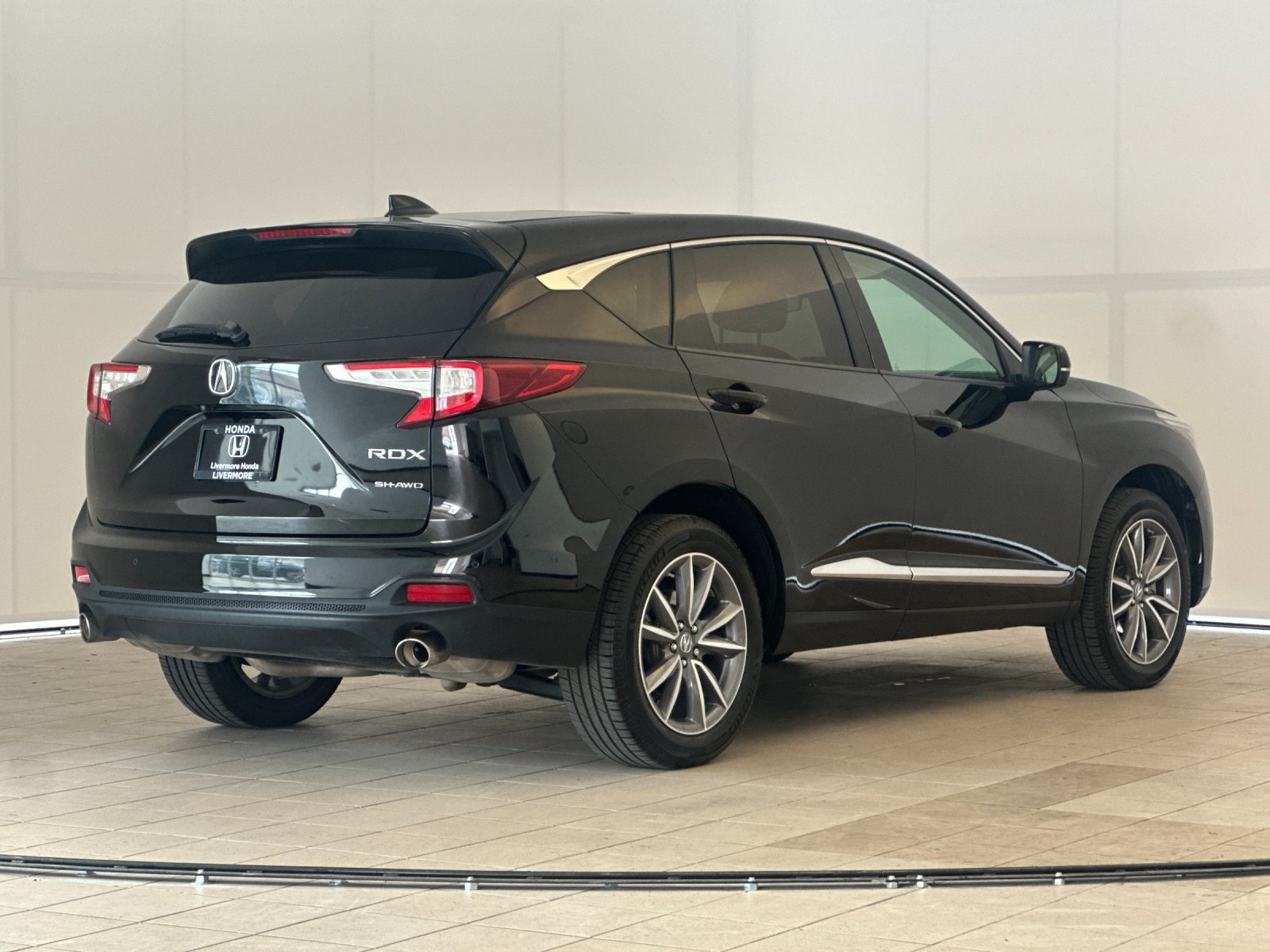Used 2019 Acura RDX w/ Technology Package AWD/4WD image 6