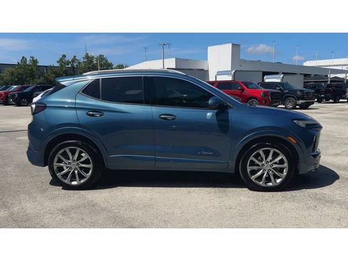 Certified 2024 Buick Encore GX Avenir FWD image 9