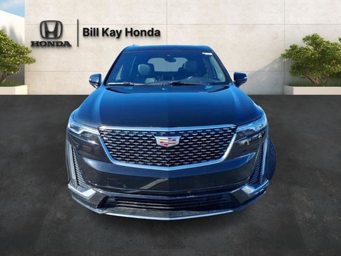 Used 2025 Cadillac XT6 Premium Luxury image 7