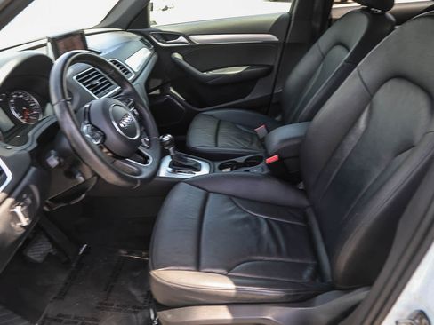 Used 2015 Audi Q3 2.0T Prestige w/ Prestige Package AWD/4WD image 17