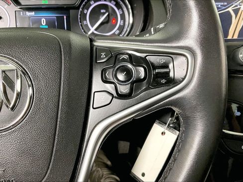 Used 2017 Buick Regal Sport Touring image 17