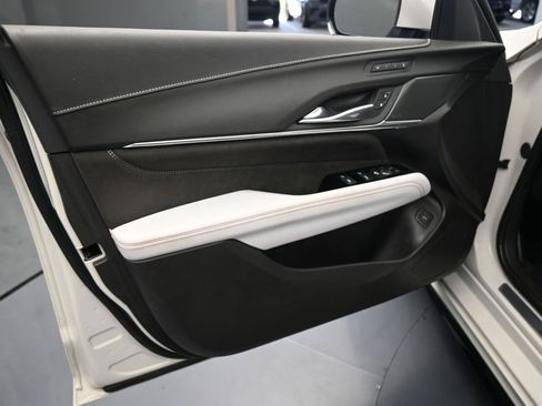 Used 2023 Cadillac CT4 V Blackwing w/ Technology Package image 18