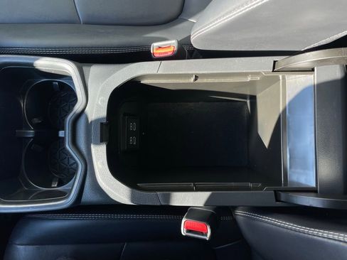 Used 2023 Toyota RAV4 XLE Premium image 20