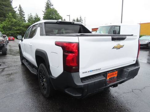 Used 2024 Chevrolet Silverado EV W/T AWD/4WD image 5
