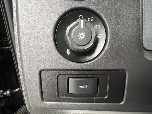 Used 2013 Ford F150 XLT w/ Luxury Equipment Group image 32