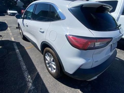 Used 2021 Ford Escape SE AWD/4WD image 14